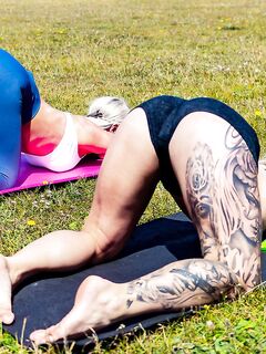 Kirsty Stroud , Miss Sally - Shag Street