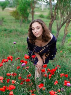 Esenia - MetArt