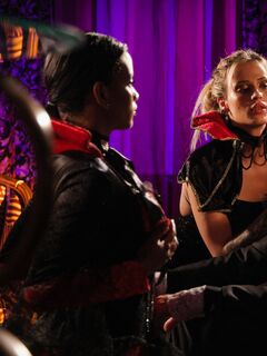 Samantha Cruuz, Ria Sunn , Anna de Ville - Sinful XXX