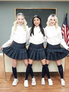 Penelope Woods , Britt Blair , Kallie Taylor - BFFs