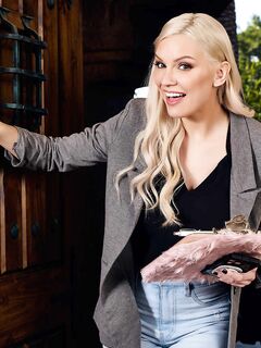 Kenzie Taylor - BaDoink VR