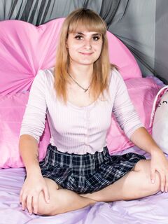 Evie Christian - Teeny Taboo