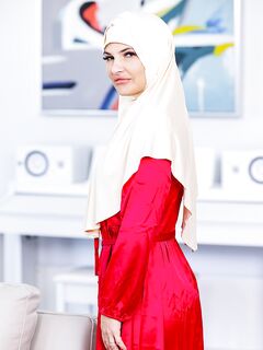 Krystal Sparks - Hijab Mylfs