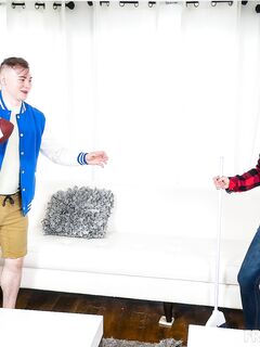 Slimthick Vic - FreeUse Milf