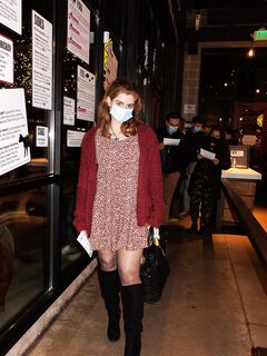 Greta Yarbrough - Christmas Crumbs (Zishy)