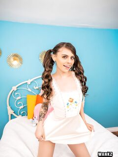 Angel Windell - Wankz VR