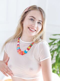 Dema - Showy Beauty