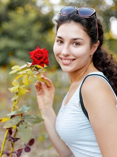 Electra Noir - MetArt