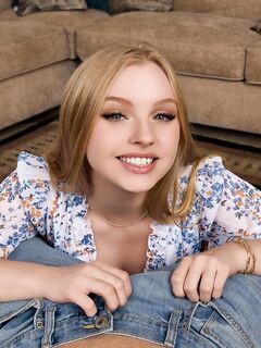 Kylie Shay - BaDoink VR