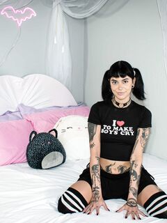 Aurora Anarchy - Teeny Taboo