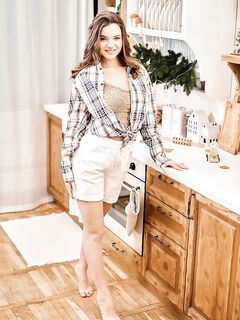 Toree - Teen Porn Storage