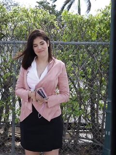 Anna Cummings - Bang Bus