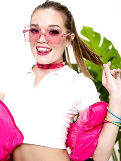 Katie Kush - HOOKUP HOTSHOT: E-GIRLS #15