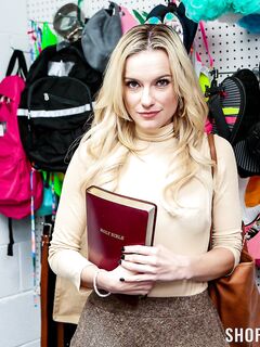 Lindsey Lakes - Shoplyfter Mylf