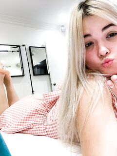 Nicole Nichols - Glowupz