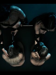 Bella Spark, Josephine Jackson, Kelly Collins, Kira Queen - Hentaied