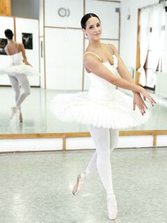 Betzz - Nubile Films