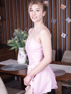 Peaches - Showy Beauty