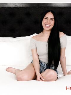 Ana Allure - Hot MILFs Fuck