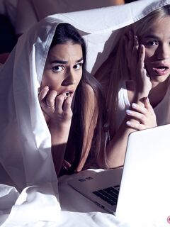 Milancheek, Novella Night - Only Tarts