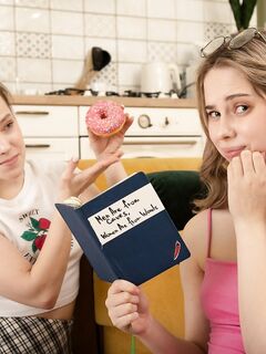 Nicole Murkovski, Alice Murkovski - Rim 4K