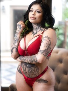 Xwife Karen - Spizoo