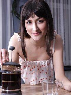 Monica Bright - Domai