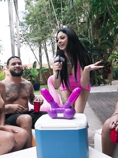 Serena Santos, Kira Perez, Addison Vodka, Alix Avery, Bunny Fae - Money Talks