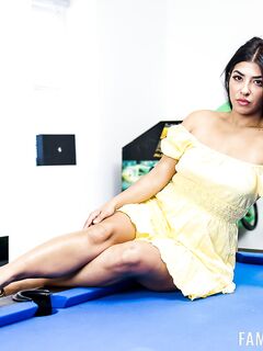 Kell Fire, Jasmine Sherni - Family Strokes