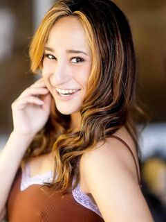 Isabella Nice , Lysagna DelRay , Sage Hunter - She Seduced Me