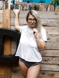 Emily Right D - For Delight (Zishy)