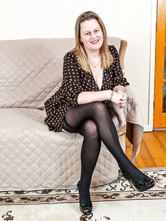 MarieX, Charlie Rae - Old Nanny