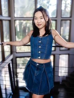 Kimmy Kimm , Lysagna DelRay , Misty Stone , Stevie Moon - She Seduced Me