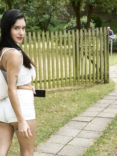 Carolina Guerrero - Only Tarts